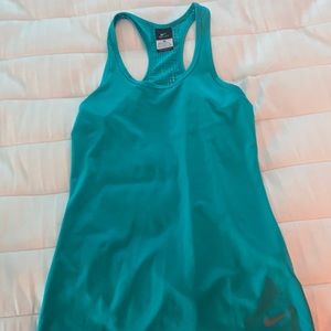 Nike workout tank